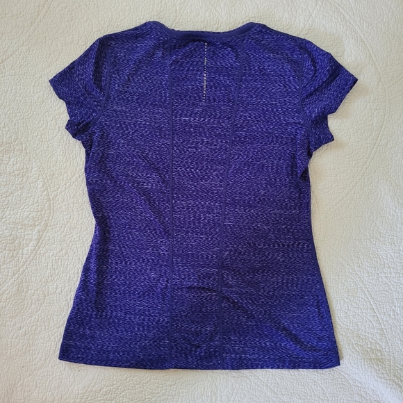 Running Room Lightweight Top - Picture 2 of 6